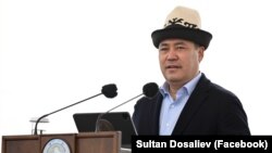 Садыр Жапаров. Архивдик сүрөт.