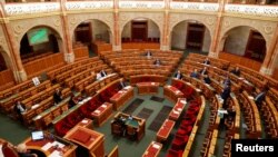 За висловилися 182 парламентарів, проти – шість. Фото ілюстративне