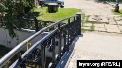 Жовта стрічка – символ опору окупації в Криму