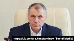 Володимир Константинов