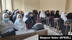 د افغان نجونو د زده کړو يو پخوانی تصویر