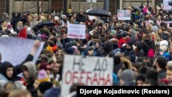 Протести во Србија. 