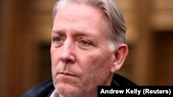 Чарльза Макгонігала, який очолював відділ контррозвідки ФБР в Нью-Йорку, заарештували 21 січня 