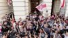 Ціханоўскі сустрэўся зь беларусамі ў Варшаве