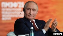 Владимир Путин на ПМЭФ