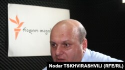 ნოდარ ხადური