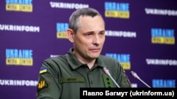 Росія має у своєму розпорядженні півтори тисячі бойових літаків і вертольотів стратегічної авіації, розповів речник Повітряних Сил Збройних сил України Юрій Ігнат
