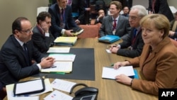 Голови країн Євросоюзу намагаються спланувати кількарічне фінансування спільної європейської скарбниці