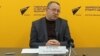 На вопросы журналистов ответил начальник экспертного управления администрации президента Республики Абхазия Аслан Барциц