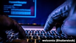 На перший погляд може здатися, що подібні явища притаманні лише недемократичним країнам, але насправді це не так, зазначають дослідники