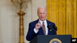 Joe Biden crede că Rusia va ataca Ucraina însă președintele rus Vladimir Putin va ajunge să regrete decizia. 
