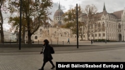 Az Országház a budapesti Kossuth téren