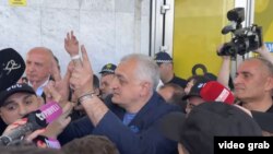 Адзін з асуджаных палітыкаў Грузіі Мамука Хазарадзэ. 23 чэрвеня 2025 году