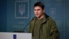 За словами Подоляка, тиснути у питаннях мирних угод з Росією на президента Володимира Зеленського «немає сенсу»