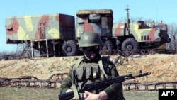 Sisteme de rachete S300 în Sevastopol, după anexarea Crimeei de către Rusia, martie 2014