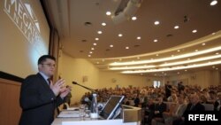 Vuk Jeremić na predavanju na Fakultetu za poslovne studije u Beogradu, 22. mart 2010. Foto: Vesna Anđić