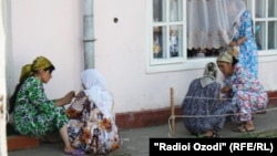 Tacikistanda falçının evi