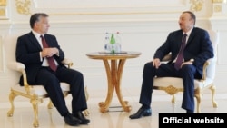 Ադրբեջանի նախագահ Իլհամ Ալիեւի եւ Հունգարիայի վարչապետ Վիկտոր Օրբանի հանդիպումը Բաքվում, 30-ը հուլիսի, 2012թ.
