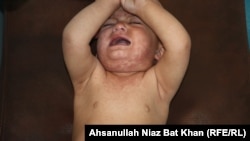 په شري اخته یو ماشوم