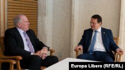 George Cristian Maior şi directorul CIA, John O. Brennan, Bucureşti, 18 iunie 2013