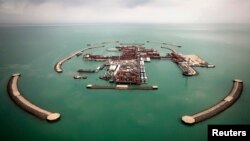 Искусственные острова на нефтяном месторождении Кашаган, Западный Казахстан.