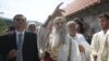 Amfilohije Radović i predsjednik Crne Gore Filip Vujanović u manastiru Morača, Foto: Savo Prelević