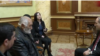 Վարչապետ Նիկոլ Փաշինյանն ընդունել է զոհված զինծառայող Արթուր Աջամյանի հարազատներին