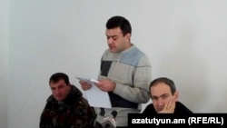 Armenia -- Opposition leader Nikol Pashinian (R) at a court hearing held in Artik prison, 18Feb2011