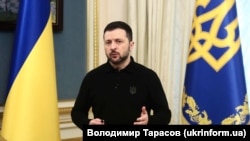 Володимир Зеленський додав, що текст документ збалансований і передбачає «реальні інструменти, жодних російських зв’язків і незалежність НАБУ та САП»