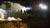 Policija u Fergusonu suzavcem i šok-bombama rasteruje demonstrante
