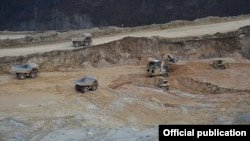 Թեղուտի բանց հանքավայրը, արխիվ