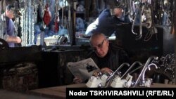 На фоне нехватки профессиональных кадров в Грузии более трети безработных на рынке труда – лица с высшим образованием